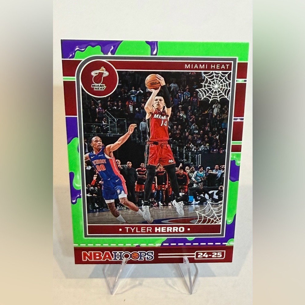 2024/25 Panini NBA-Haunted Hoops Basketball #100 Tyler Hero Miami Heat
